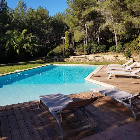Eleonore - A Pied Vue Piscine Sans Vis-a-vis Jardin 3600m² - Ted Villa