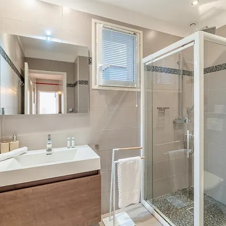 וילה Eleonore - A Pied Vue Piscine Sans Vis-a-vis Jardin 3600m² - Ted