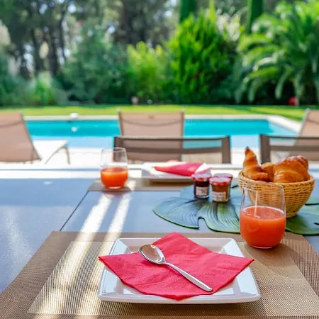 Eleonore - A Pied Vue Piscine Sans Vis-a-vis Jardin 3600m² - Ted * Saint-Cyr-sur-Mer