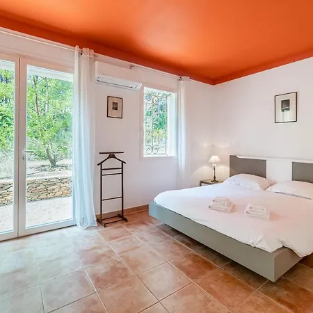 Eleonore - A Pied Vue Piscine Sans Vis-a-vis Jardin 3600m² - Ted *